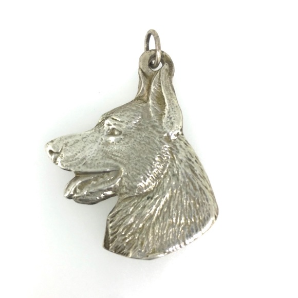 Jewelry - NWT Large .925 silver German Shepherd keychain